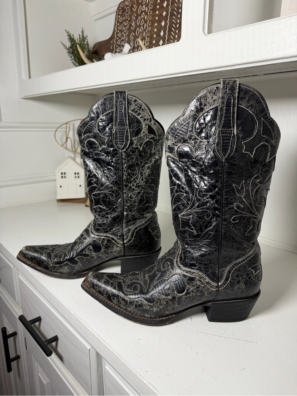 J.B. Dillon Women's 8B Black Distressed Cowboy Boots Leather Western Boots Snip
